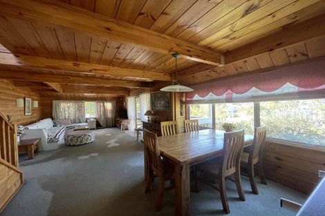 Photo of property in 2/28 Knightsbridge Drive, Forrest Hill, Auckland, 0620