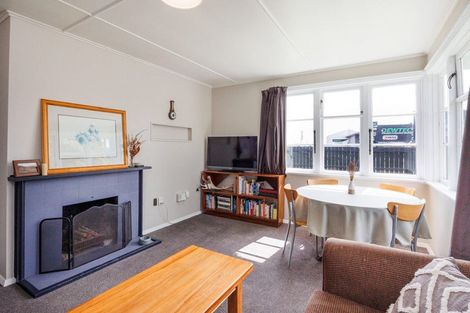 Photo of property in 918 Tremaine Avenue, Roslyn, Palmerston North, 4414