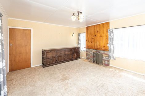 Photo of property in 15 Karaka Street, Castlecliff, Whanganui, 4501