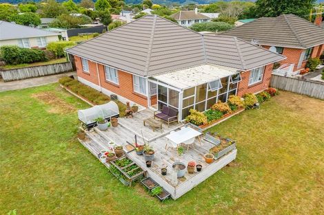 Photo of property in 63 Routley Crescent, Elderslea, Upper Hutt, 5018