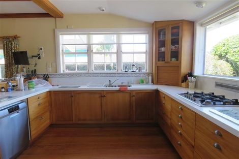 Photo of property in 41 Barrett Street, Westown, New Plymouth, 4310