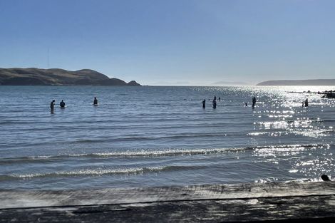 Photo of property in 2 Bath Street, Plimmerton, Porirua, 5026