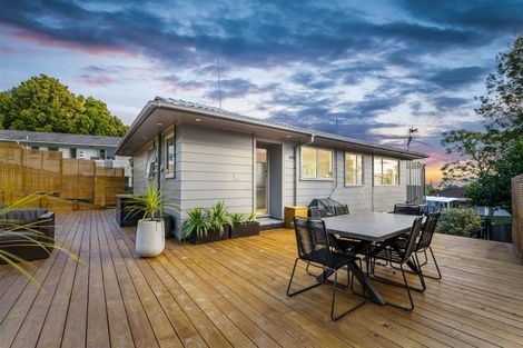 Photo of property in 6 Skyla Place, Massey, Auckland, 0614
