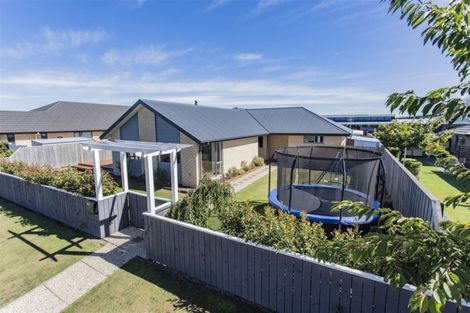 Photo of property in 104 Pegasus Boulevard, Pegasus, 7612