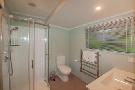 Photo of property in 10 Myers Grove, Churton Park, Wellington, 6037