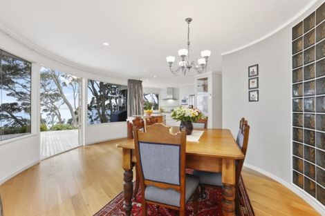 Photo of property in 30 Marellen Drive, Red Beach, 0932