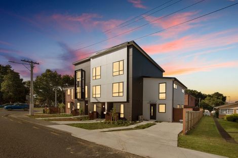 Photo of property in 5 Settlement Road, Papakura, 2110