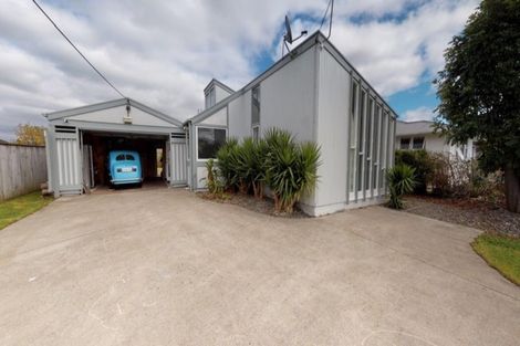 Photo of property in 32 Saint Annes Street, Levin, 5510
