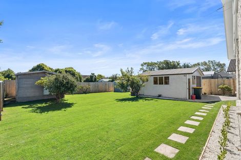 Photo of property in 31 Denniston Crescent, Redwood, Christchurch, 8051