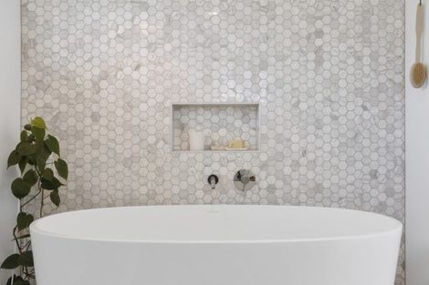 Photo of property in 38 Churchill Road, Murrays Bay, Auckland, 0630