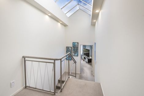 Photo of property in 2/35 Beresford Street, Bayswater, Auckland, 0622