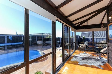 Photo of property in 13 Poplar Grove, Whalers Gate, New Plymouth, 4310