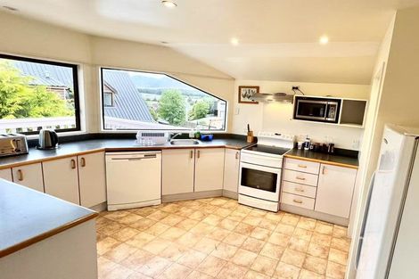 Photo of property in 1 Burnett Place, Lake Tekapo, 7999