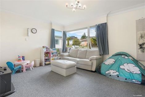Photo of property in 39 Blakeborough Drive, Forrest Hill, Auckland, 0620