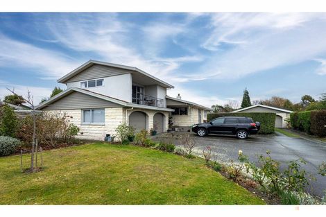 Photo of property in 20 Timaru Road, Waimate, 7924