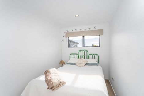 Photo of property in 18 Ringwood Place, Whitianga, 3510