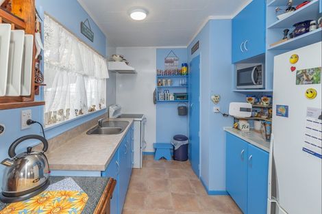 Photo of property in 29 Barling Street, Himatangi Beach, Foxton, 4891