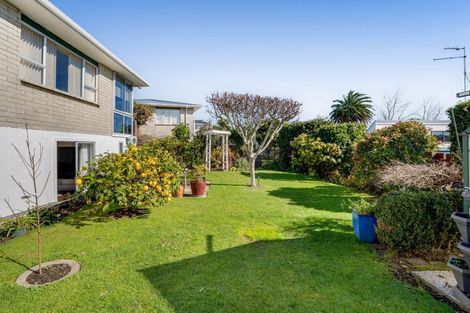 Photo of property in 6 Norwich Avenue, Spotswood, New Plymouth, 4310