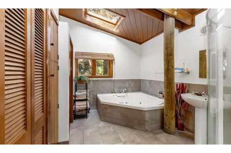 Photo of property in 104 Greenslade Road, Raglan, 3295