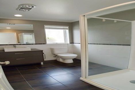 Photo of property in 18 Lake Drive, Karaka, Papakura, 2113