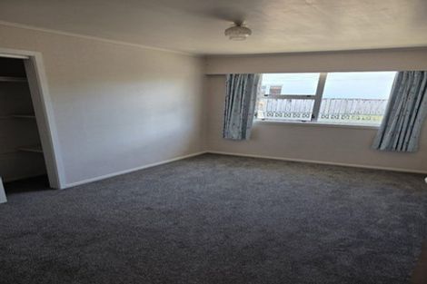 Photo of property in 1/42 Belt Road, Moturoa, New Plymouth, 4310