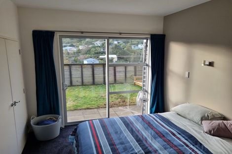 Photo of property in 45 Tiketike Way, Brooklyn, Wellington, 6021