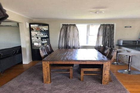 Photo of property in 18 Renwick Street, Papakura, 2110