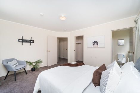 Photo of property in 14 Emmerdale Mews, Highbury, Palmerston North, 4412