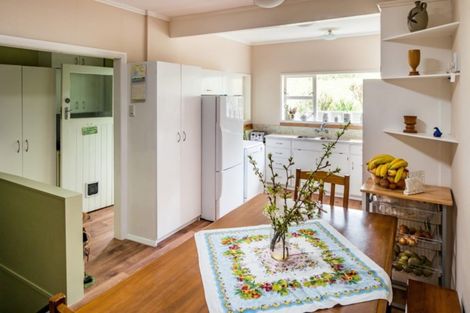 Photo of property in 13 Lyndhurst Road, Tawa, Wellington, 5028