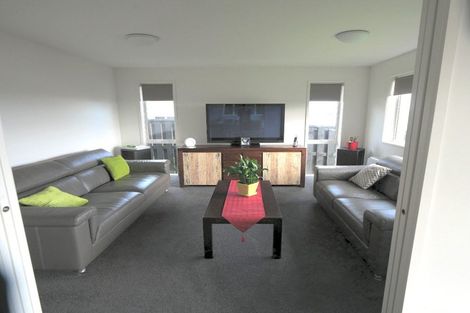 Photo of property in 17 Stile Place, Pukekohe, 2120