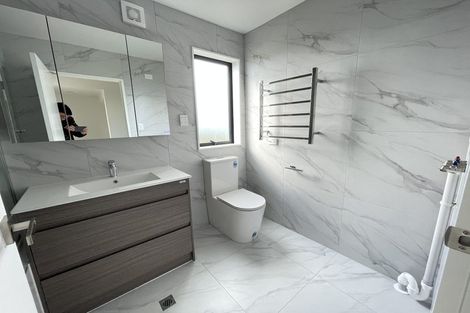 Photo of property in 13d Glendhu Road, Bayview, Auckland, 0629