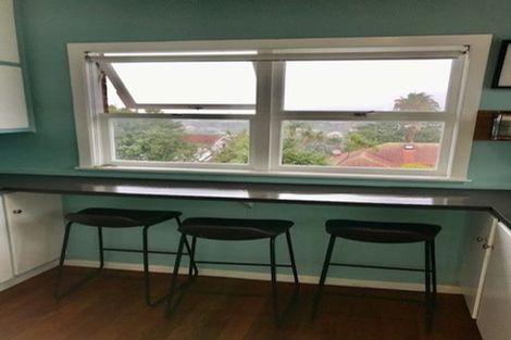 Photo of property in 3/18 Knights Road, Rothesay Bay, Auckland, 0630