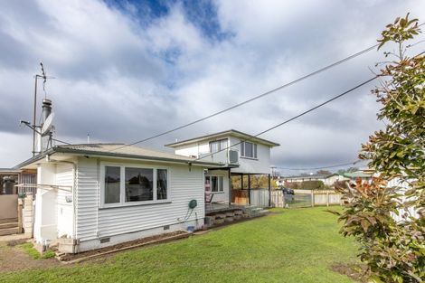 Photo of property in 1 Jull Crescent, Waipukurau, 4200