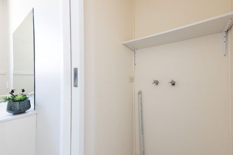 Photo of property in 6 High Street West, Waitara, 4320