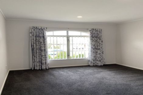 Photo of property in 16 Hendrika Court, Hobsonville, Auckland, 0618