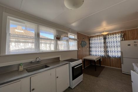 Photo of property in 313 Oxford Terrace, Avalon, Lower Hutt, 5011