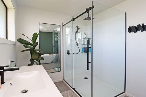 Photo of property in 15a Oakleigh Crescent, Oamaru North, Oamaru, 9400