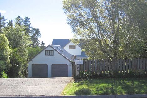 Photo of property in 32 Puketiro Place, Paihia, 0200