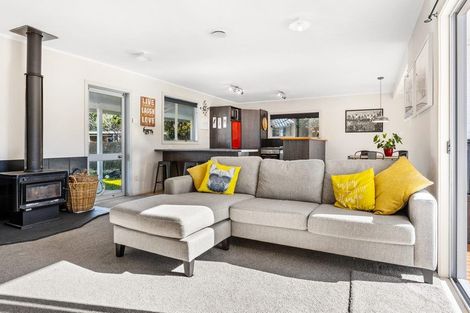 Photo of property in 50 Awaroa Road, Helensville, 0800