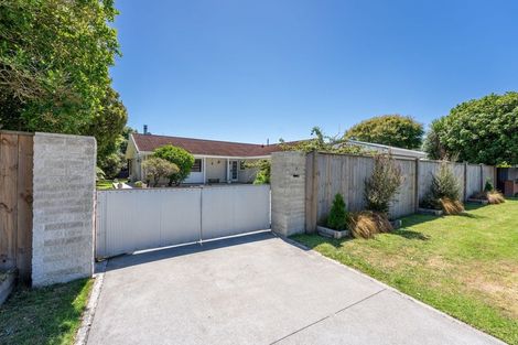Photo of property in 7 Rimu Street, Waikanae, 5036