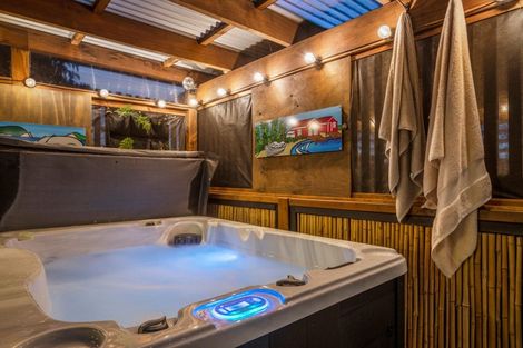 Photo of property in 5 Madeira Close, Papamoa Beach, Papamoa, 3118