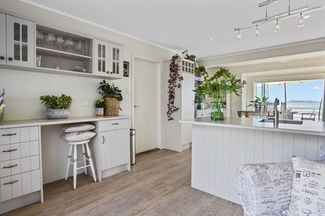 Photo of property in 93 Shaw Road, Waihi Beach, 3611