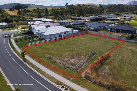 Photo of property in 6 Pukatea Lane, Kinloch, Taupo, 3377