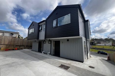 Photo of property in 2/21 Divich Avenue, Te Atatu South, Auckland, 0610