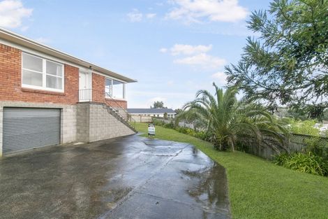 Photo of property in 28d Sunnynook Road, Sunnynook, Auckland, 0620