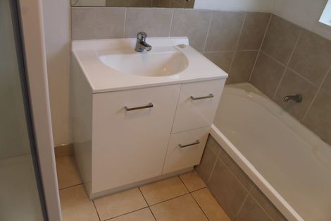 Photo of property in 26 Duckworth Road, Papakura, 2110