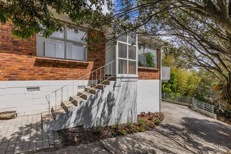 Photo of property in 2/581 East Coast Road, Browns Bay, Auckland, 0630