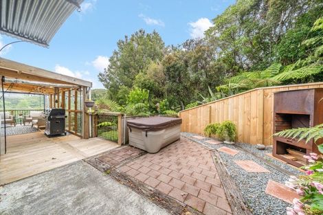 Photo of property in 17 Seymour Grove, Kingsley Heights, Upper Hutt, 5018