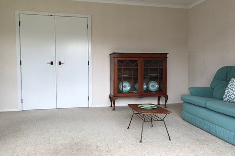 Photo of property in 20 Clare Street, Cambridge, 3434