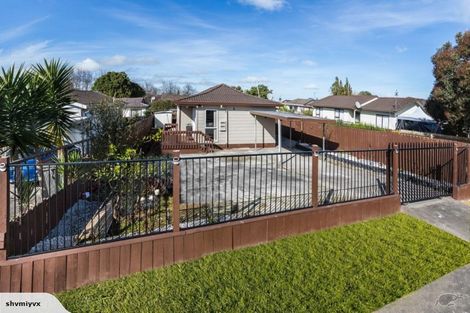 Photo of property in 3/66 Palmers Road, Clendon Park, Auckland, 2103